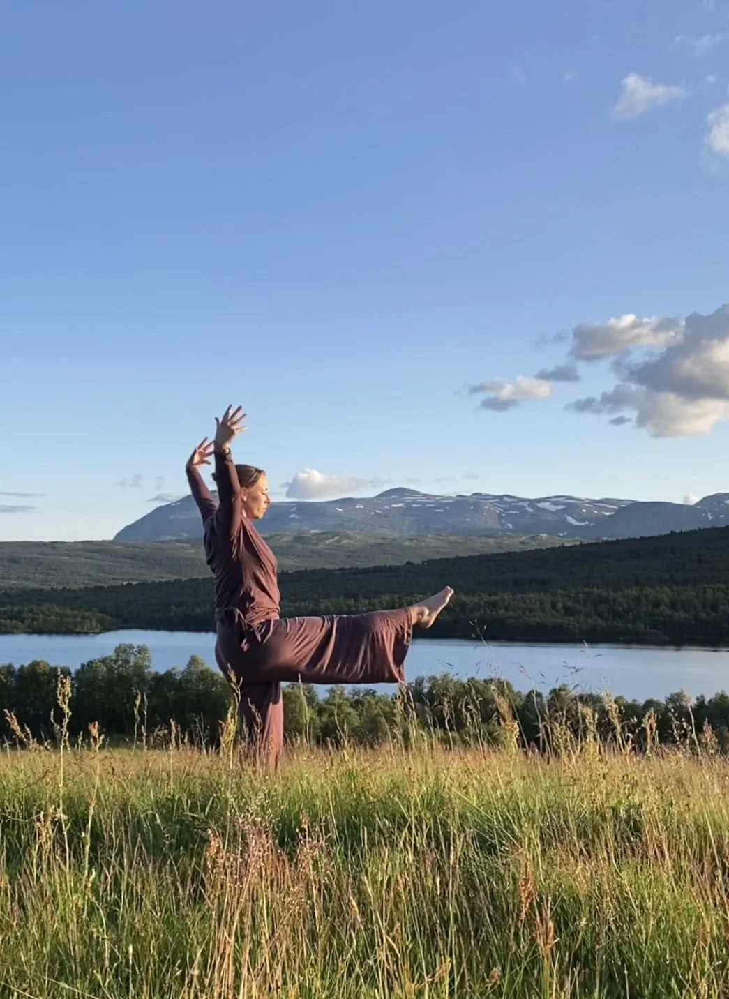 Månemyk Yogahelg - Energi i Harmoni med Elisabeth fra Mynte Yoga