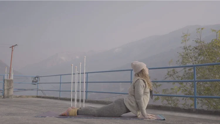 Bobby+Paideli+Yoga+Himalayas.webp
