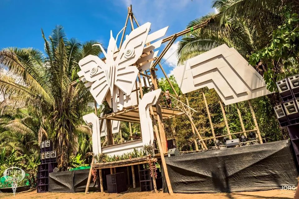 The Luna Stage