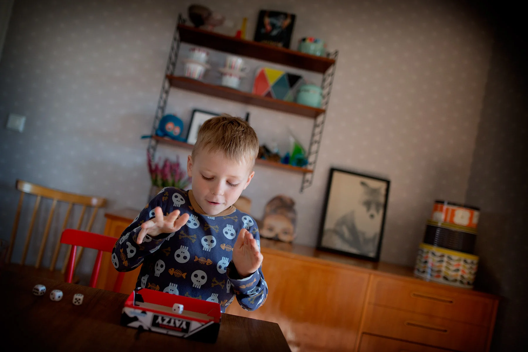 Fortfarande hemma