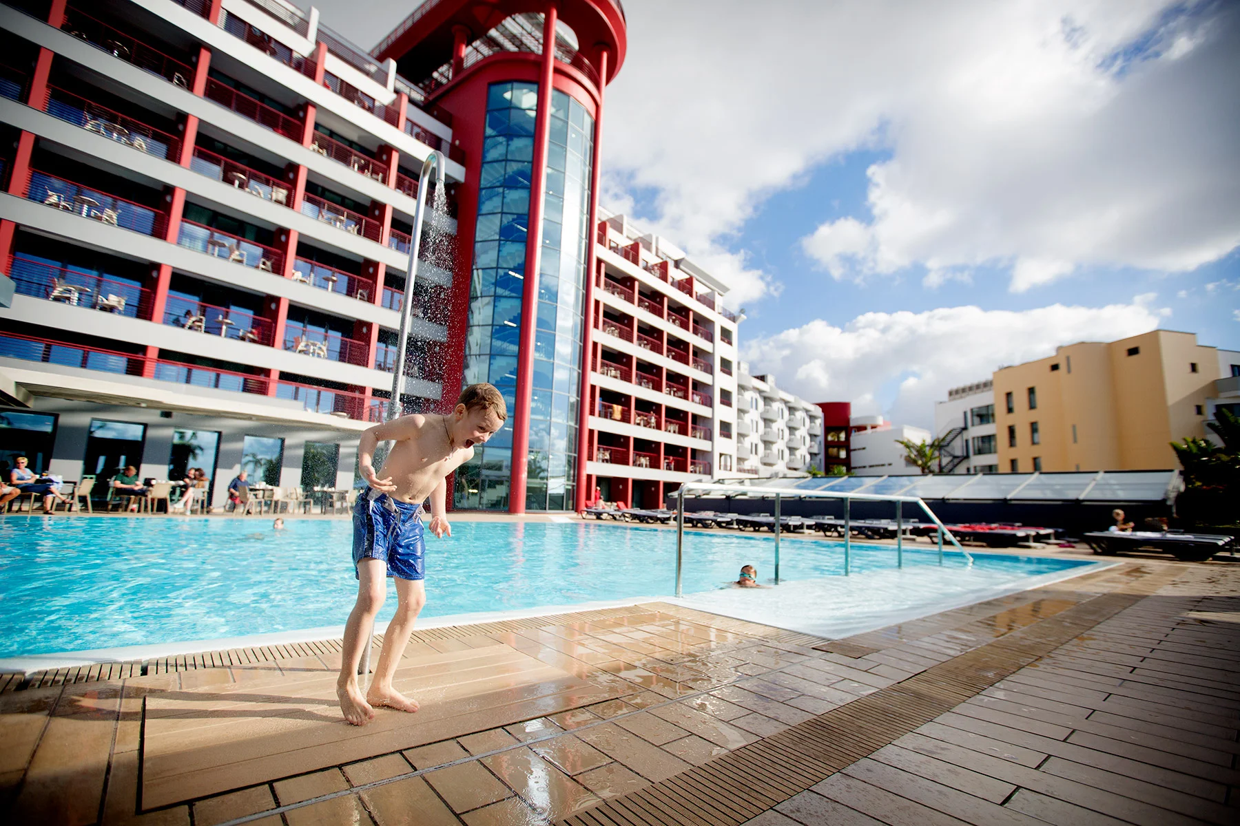 blogg-180216poolhang3.jpg