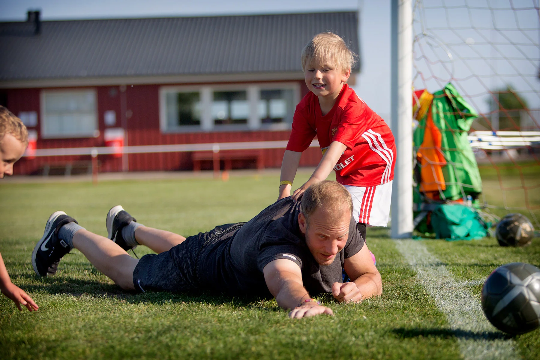 blogg-180518fotbollslekis19.jpg