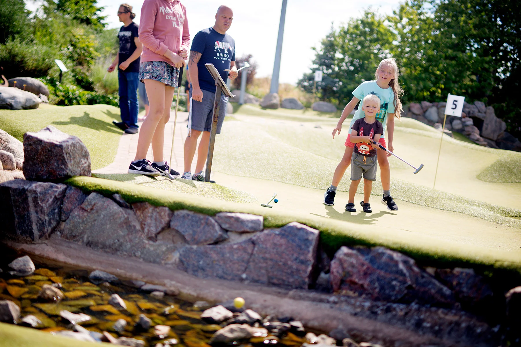 blogg-180629trampgolf8.jpg