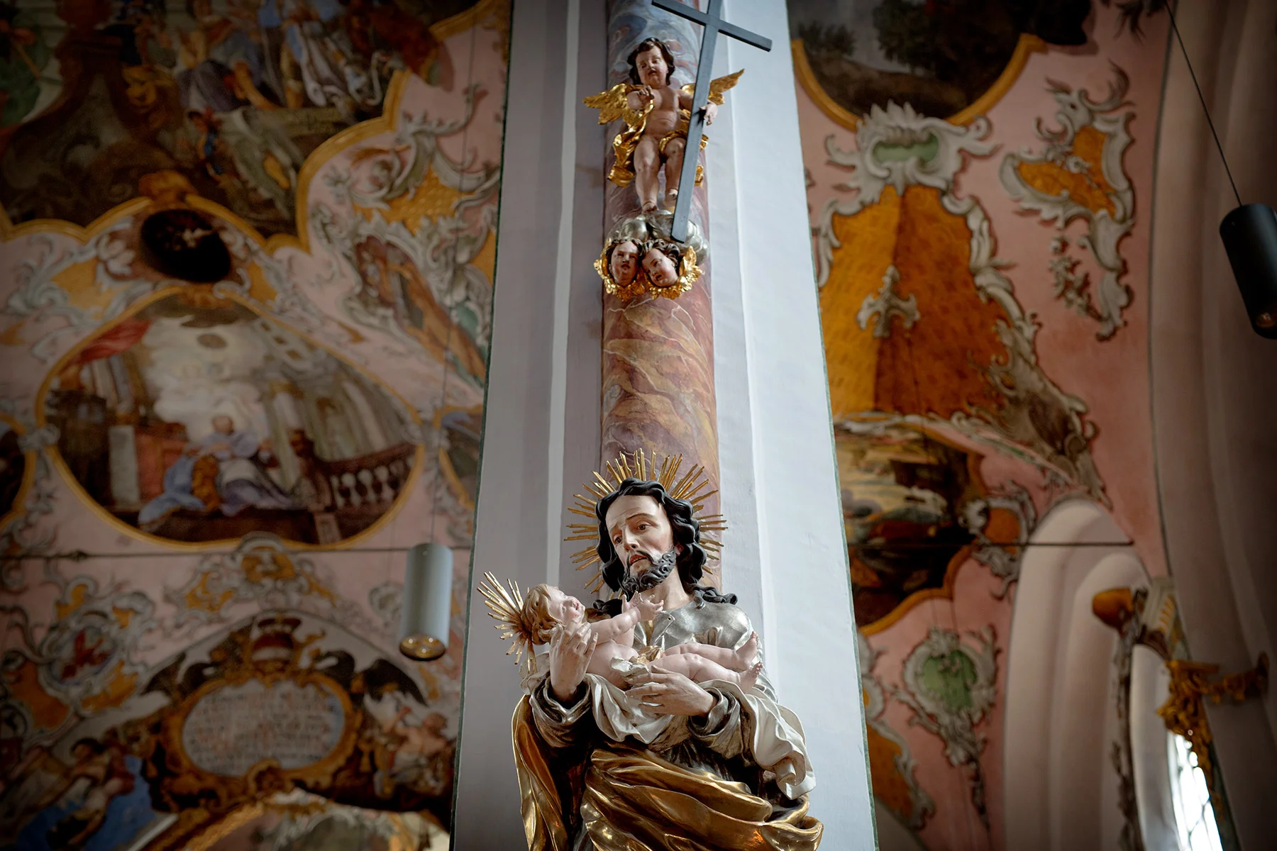 blogg-180728hall16.jpg