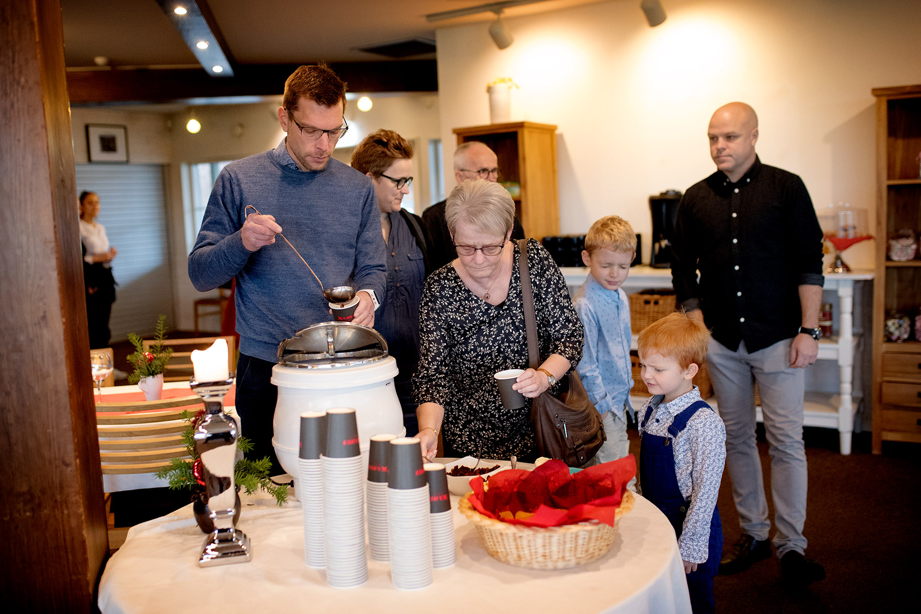 blogg-181209mamma75julbord3.jpg