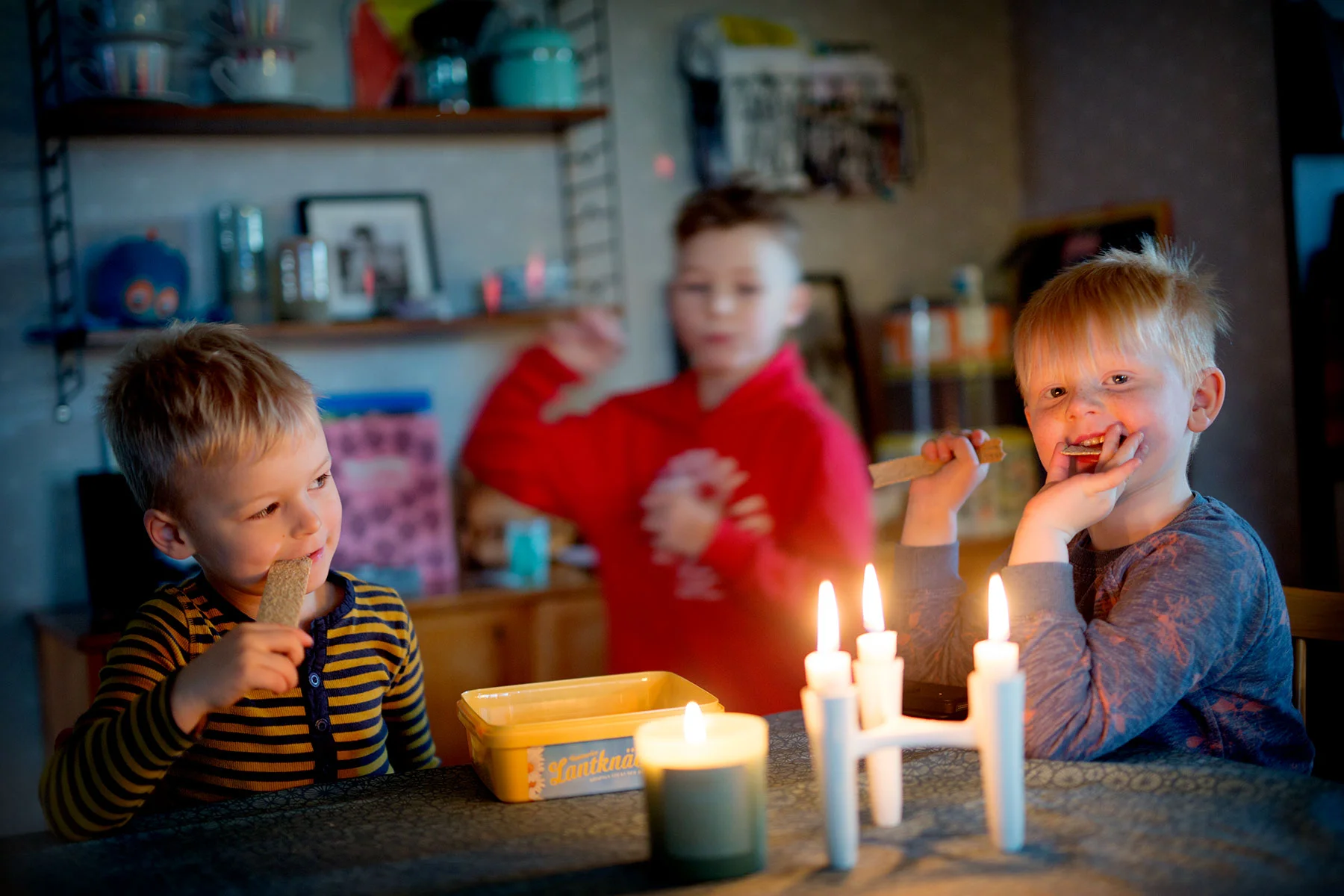 Skymningsfika och pepparkakshuskross