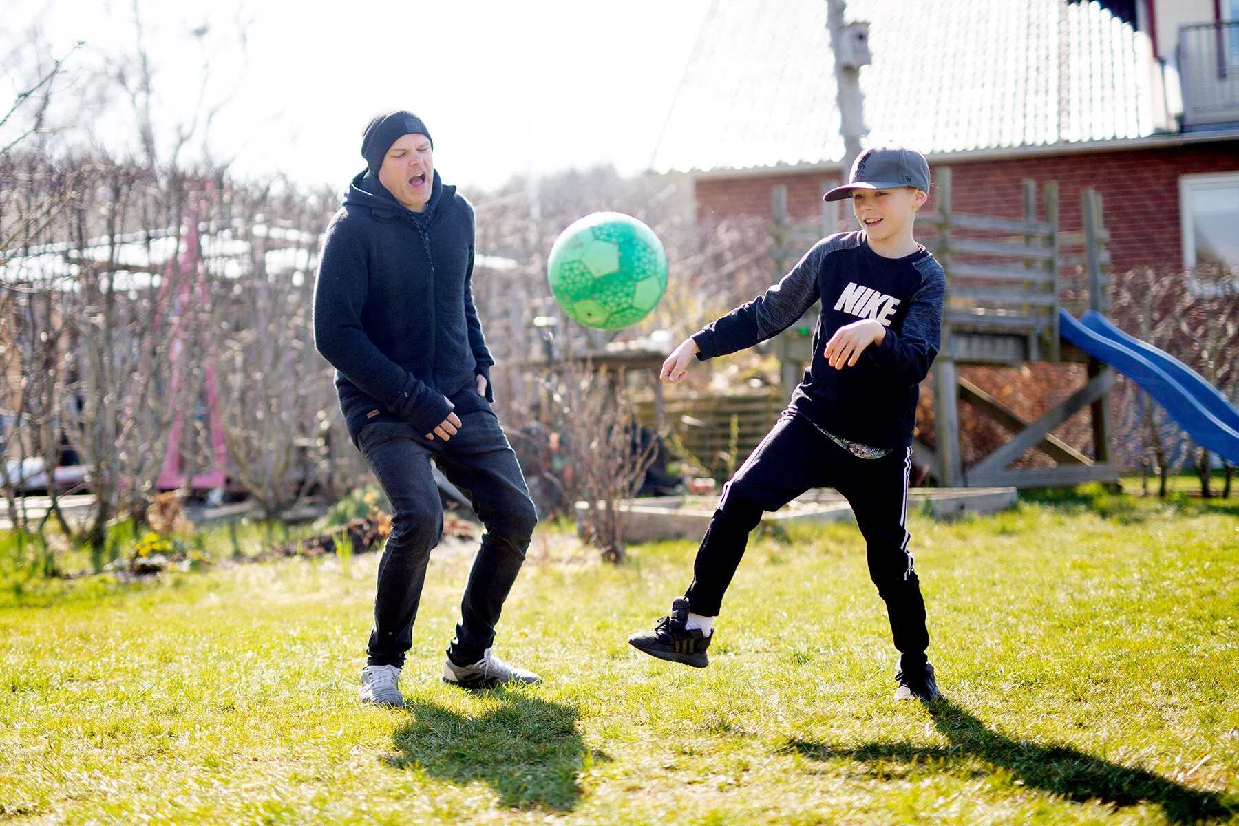 blogg-200405fotbolltradgarden3.jpg