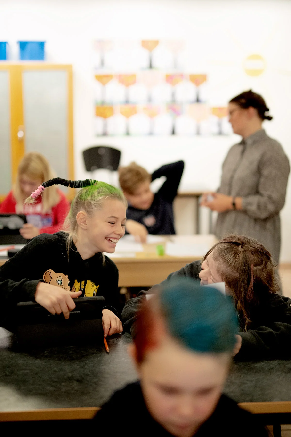 blogg-201023crazyhairdayskolan10.jpg
