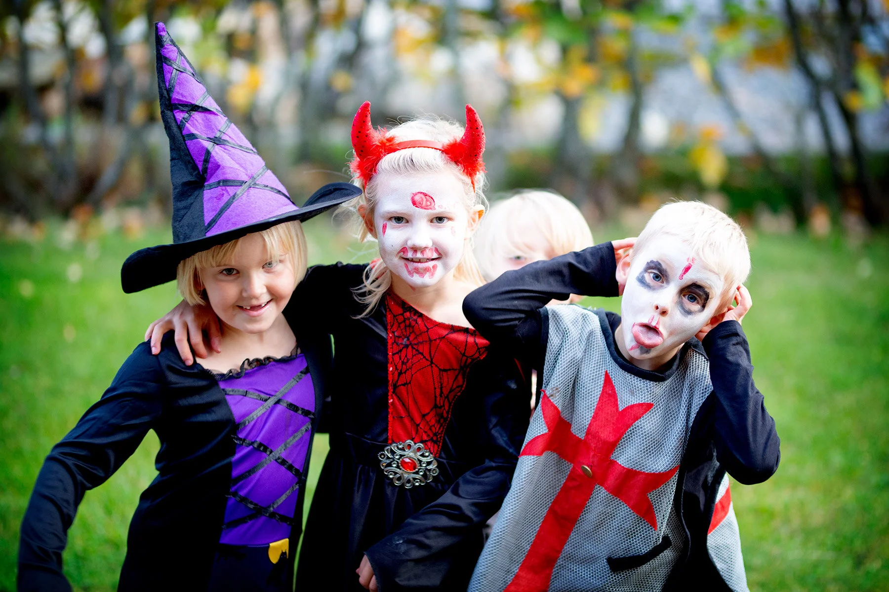 blogg-201023elliealvabertilaxelhalloween5.jpg