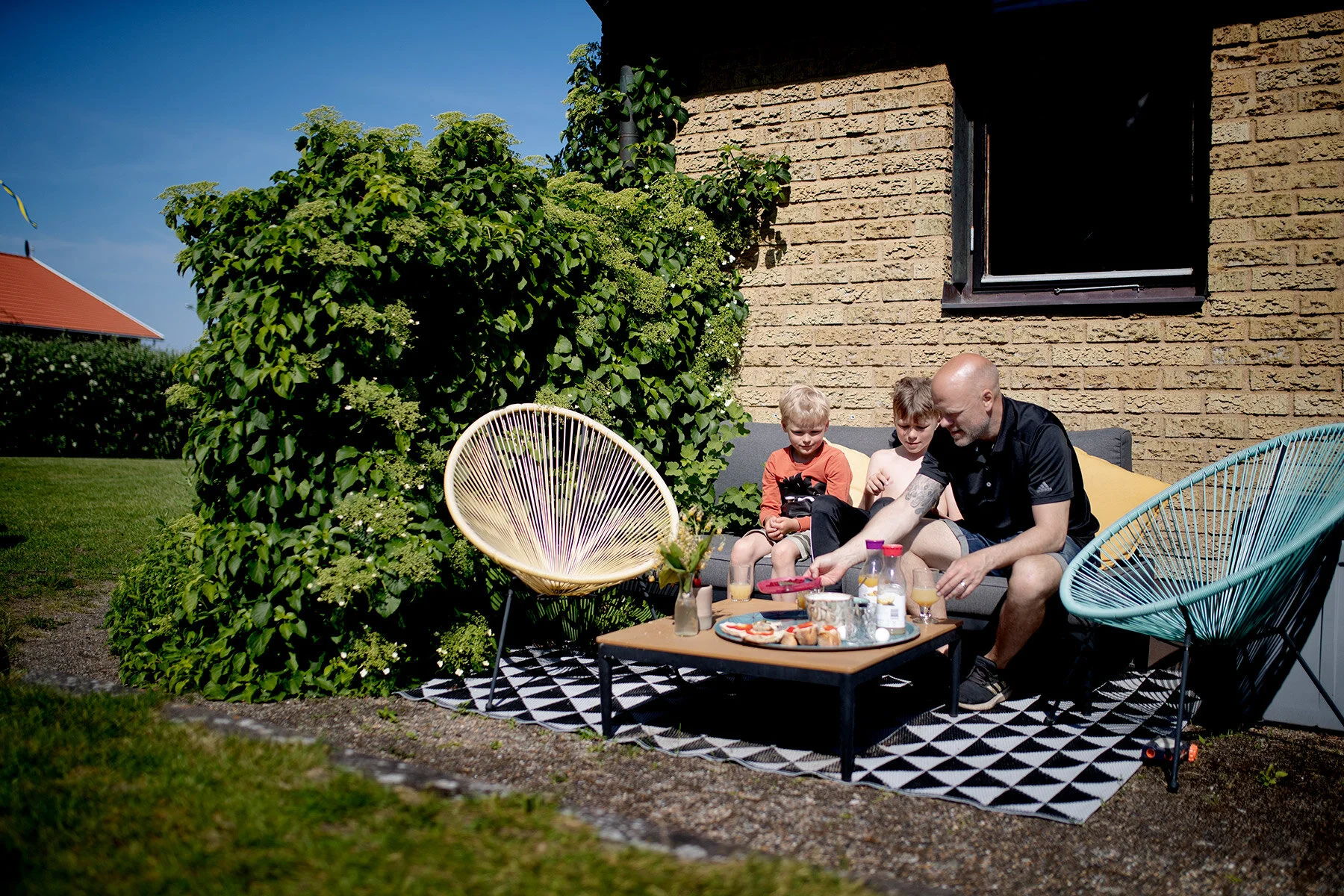 blogg-210605utefrukost1.jpg