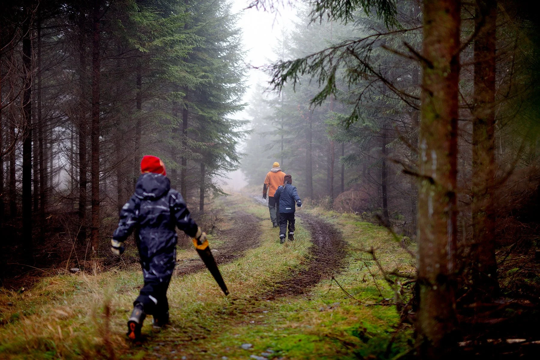blogg-211218granhuggning3.jpg