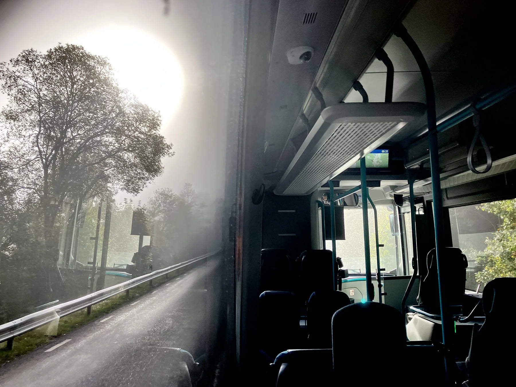 blogg-221003busstillullared4.jpg