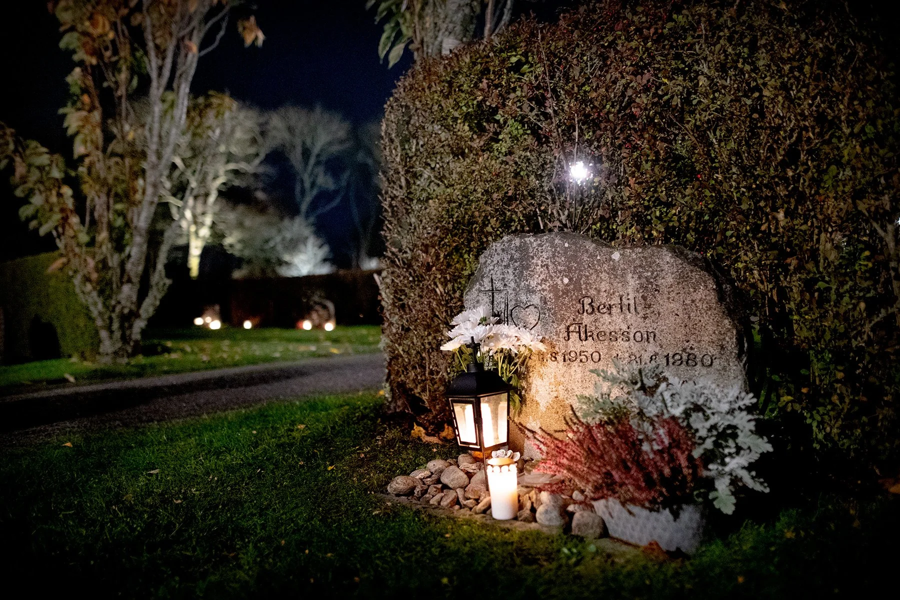 blogg-221106allhelgonakyrkogarden2.jpg