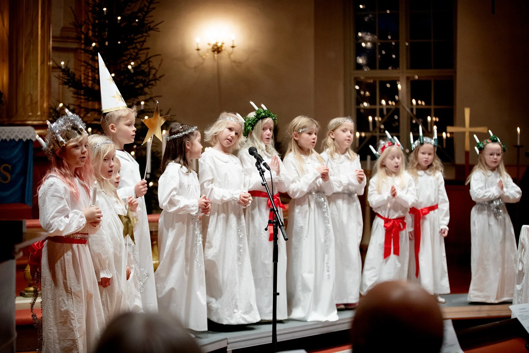 blogg-221211luciaivarokyrka18.jpg