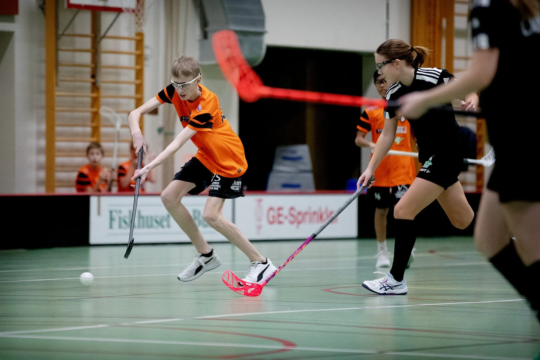 blogg-230105innebandykillarnatjejerna30.jpg