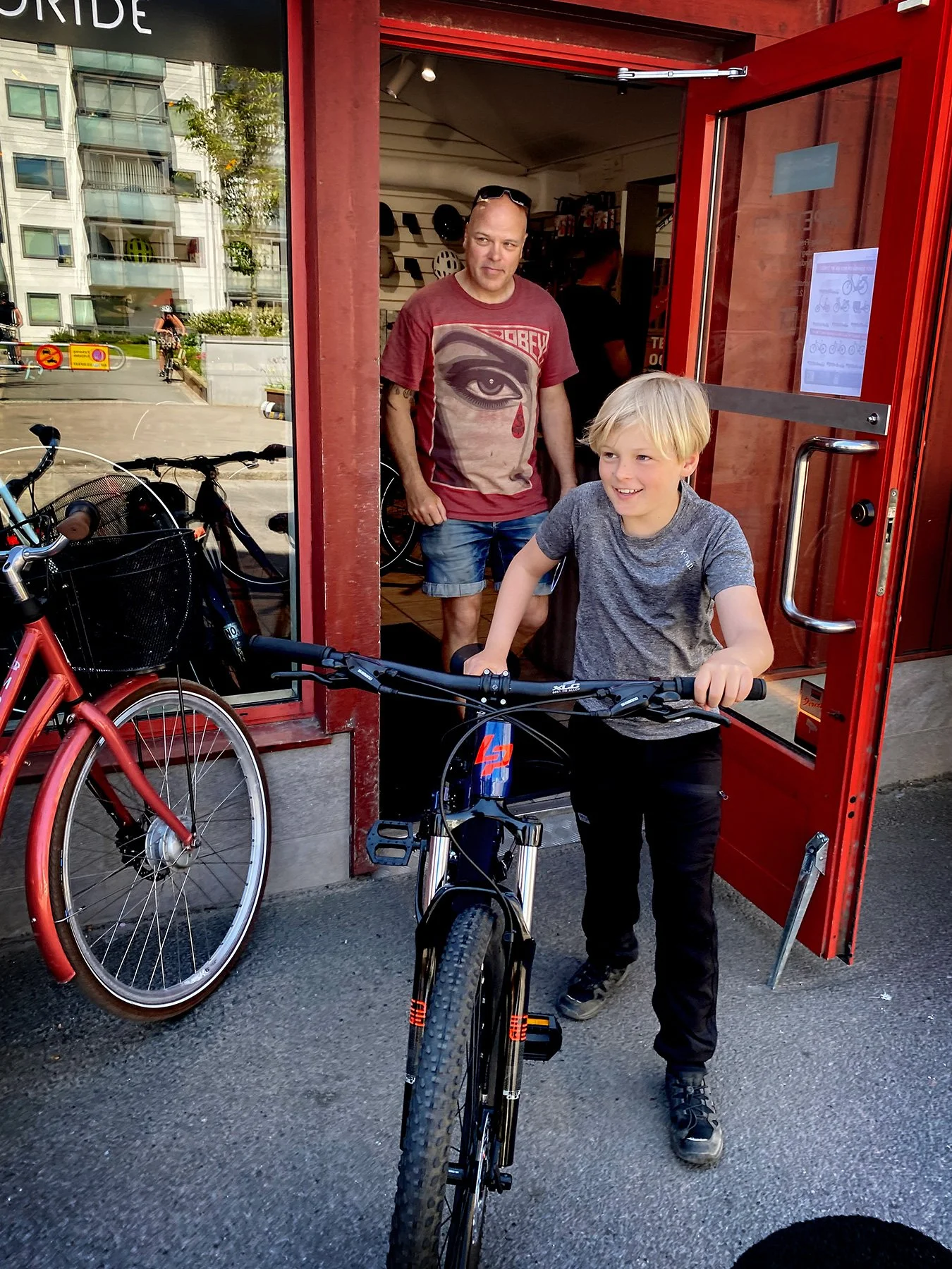 blogg-240518nycykel+hugostan1.jpg