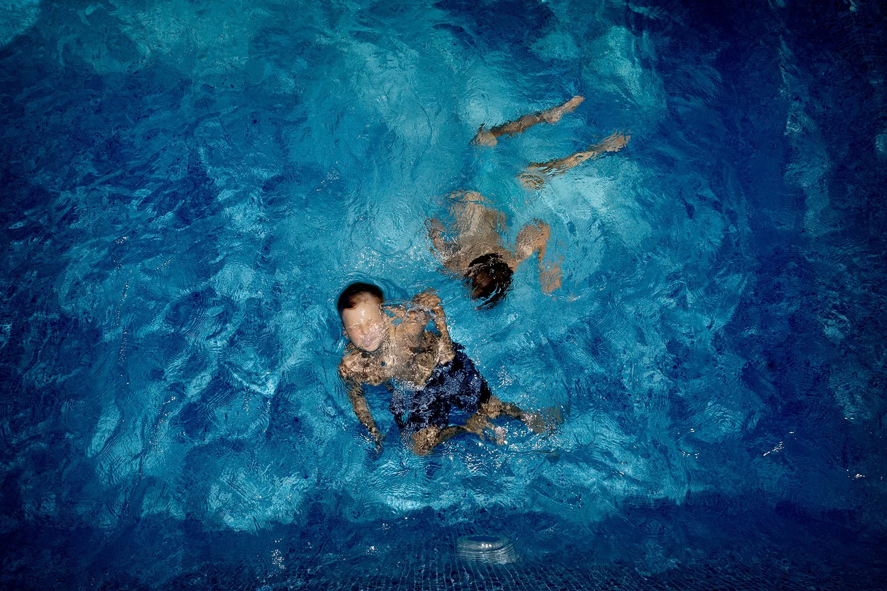 blogg-240625parcamillaspool1.jpg