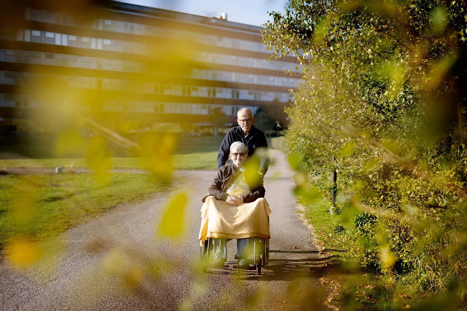 blogg-240923mammasjukhuset-ute1.jpg