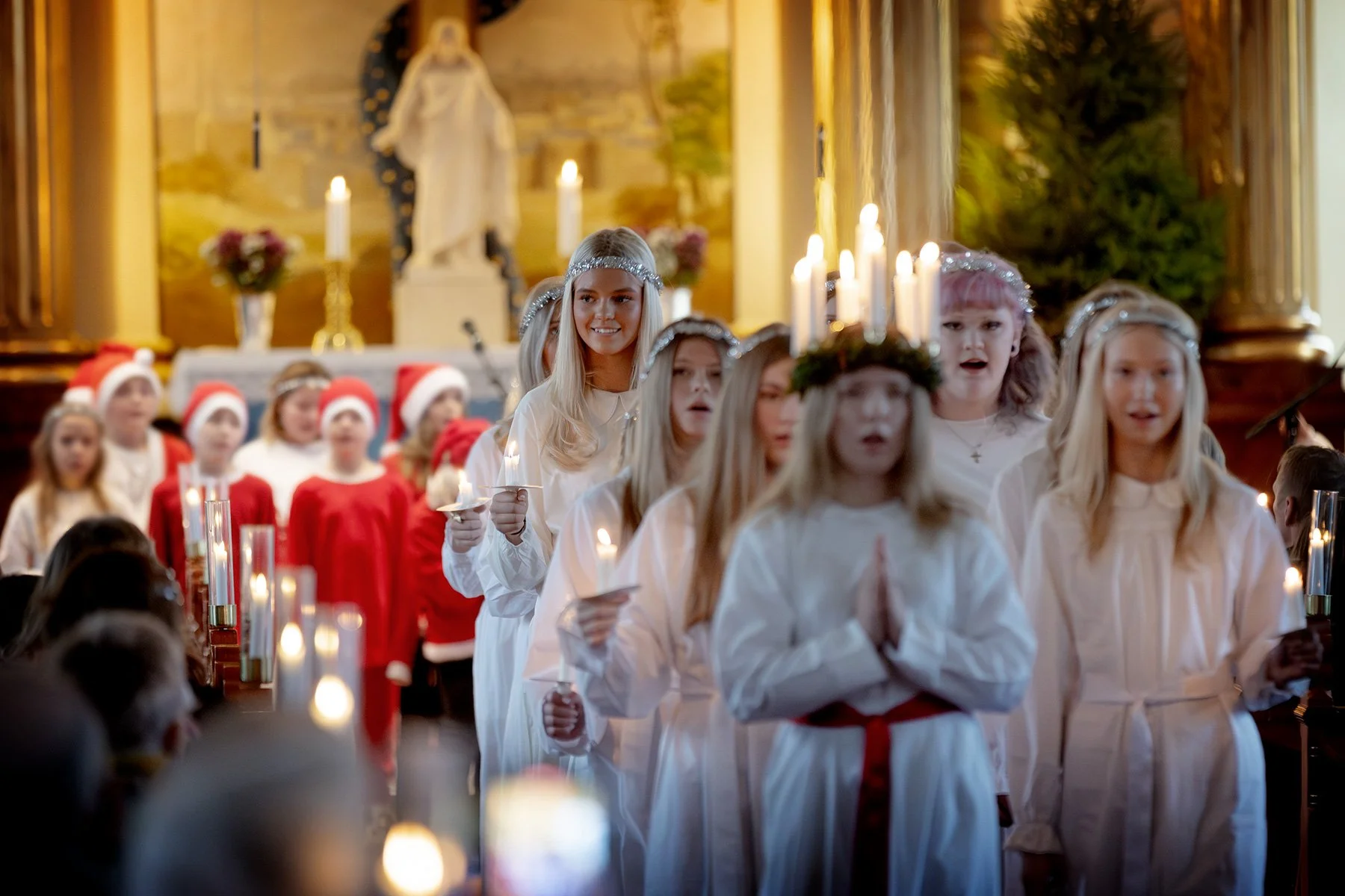 blogg-241213luciavarokyrka21.jpg