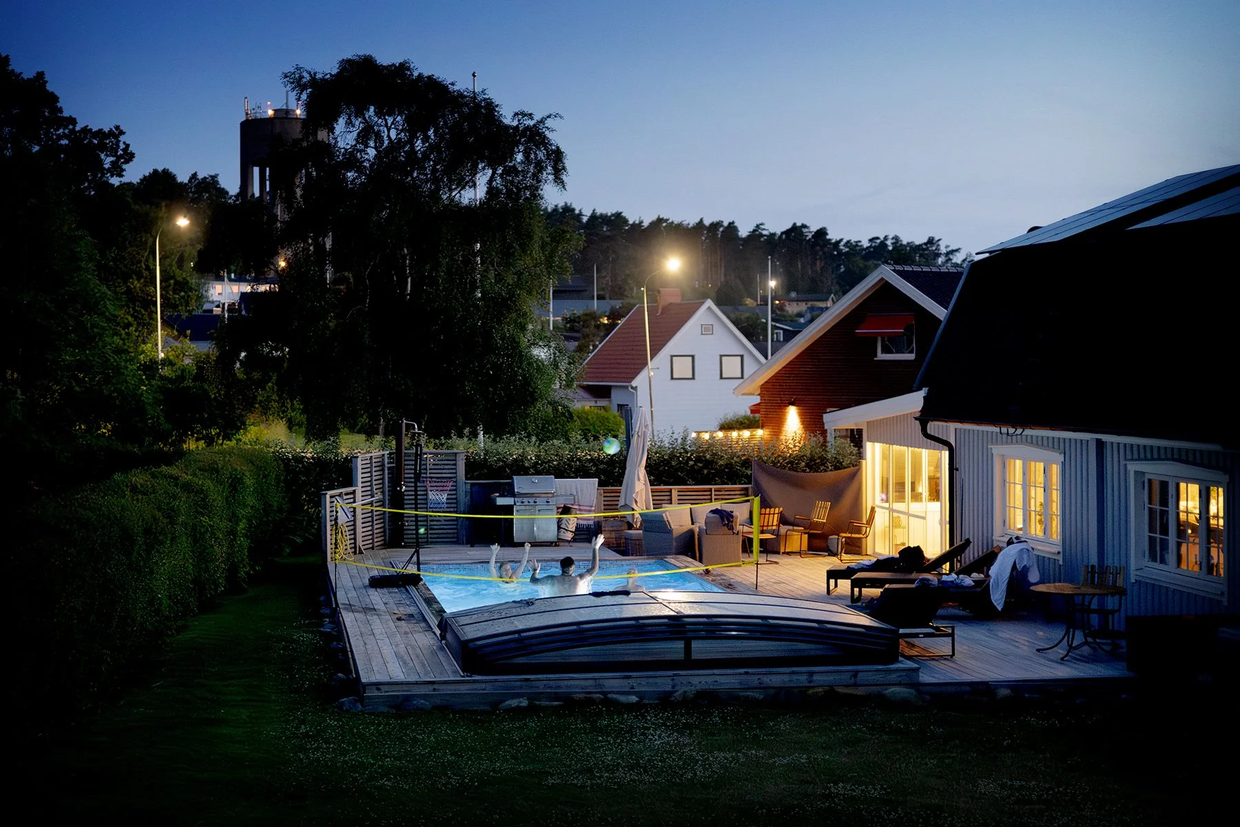 blogg-250621poolpartyhospar31.jpg