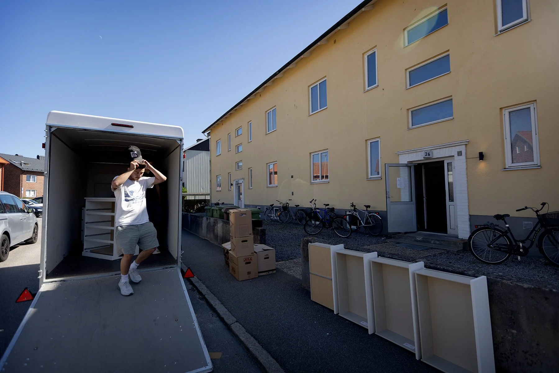 blogg-250701hugomoaflyttarihop4.jpg