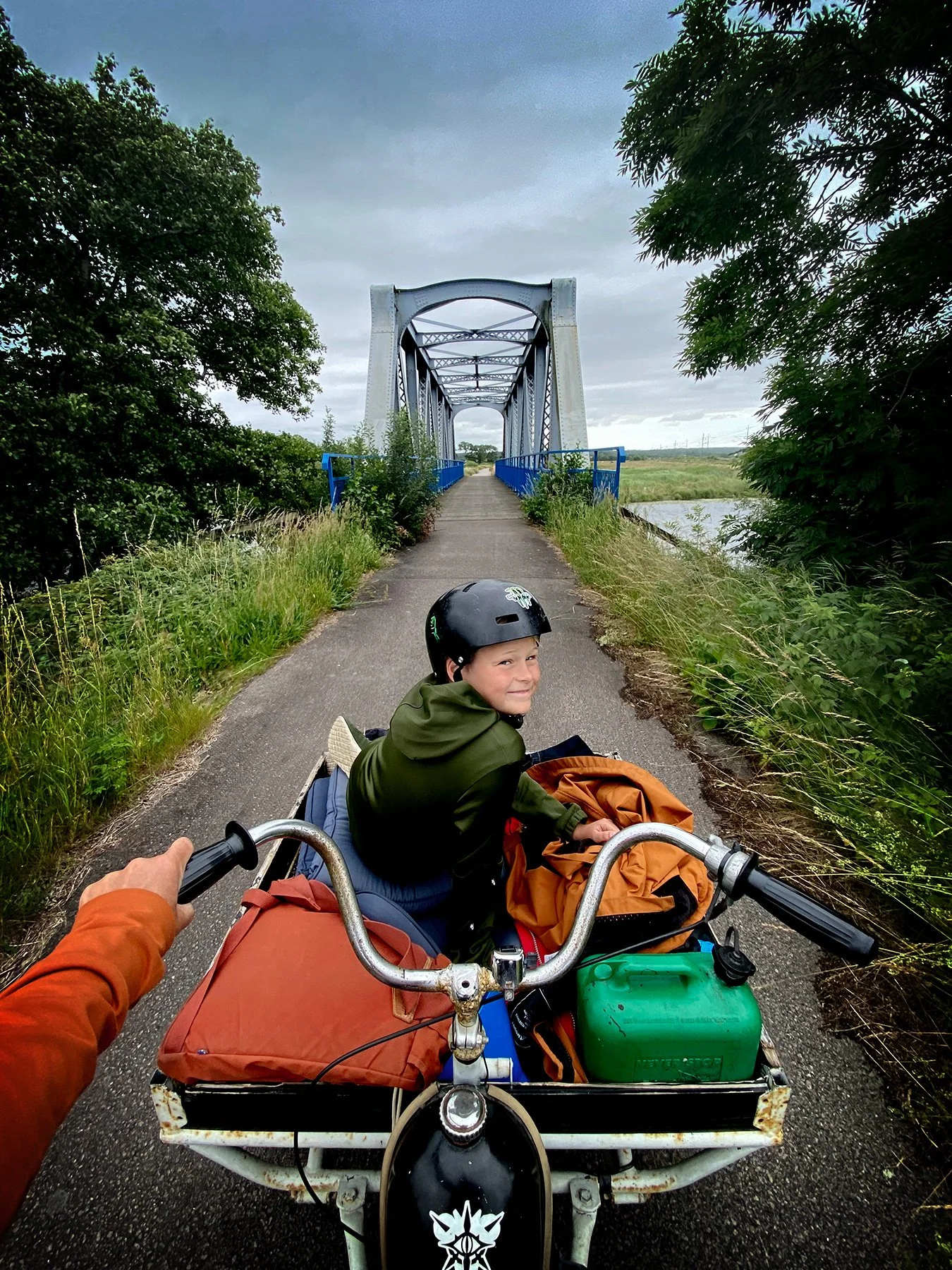 blogg-250703flakatillangarna1.jpg