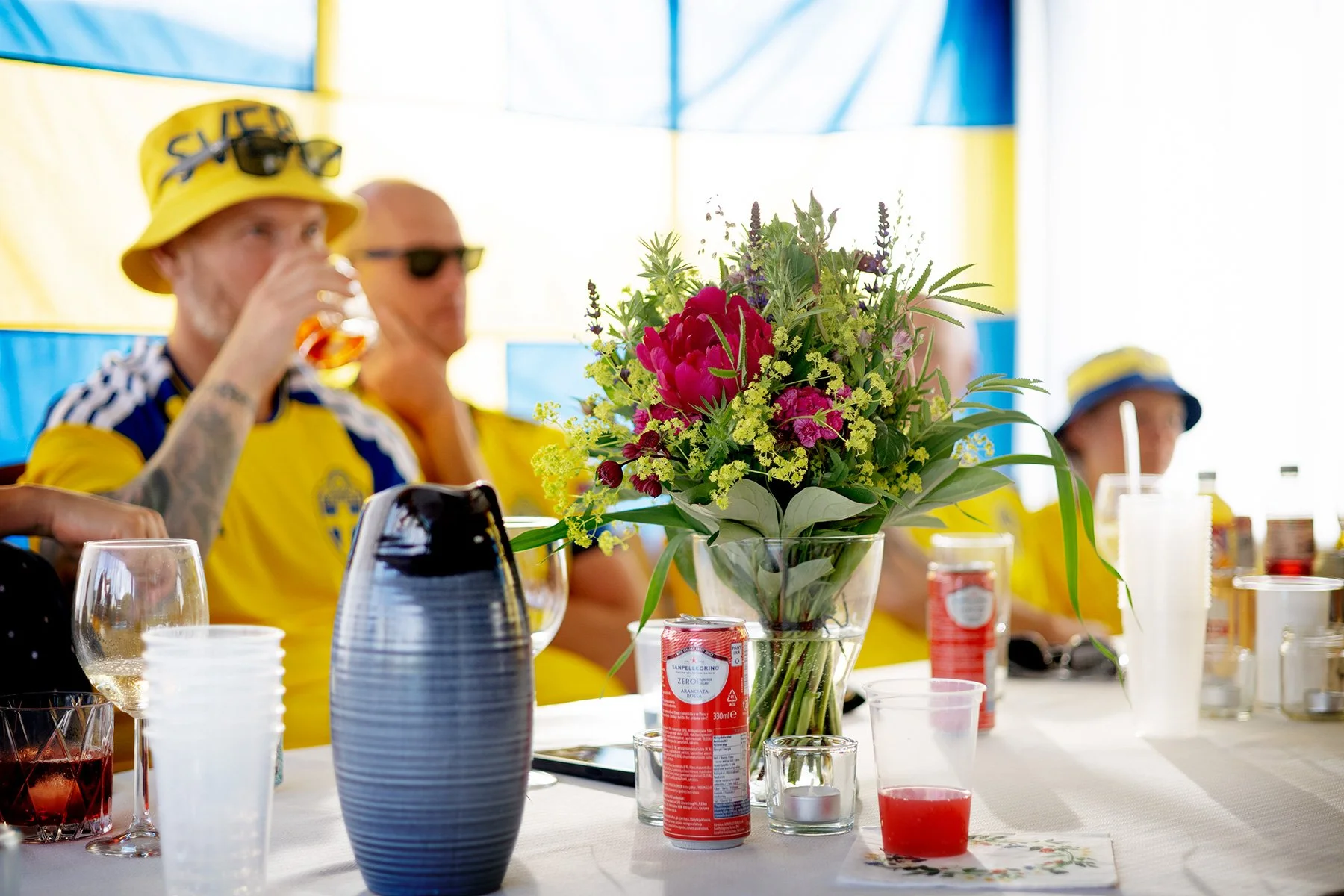 blogg-260620-poolparty-par-30.jpg