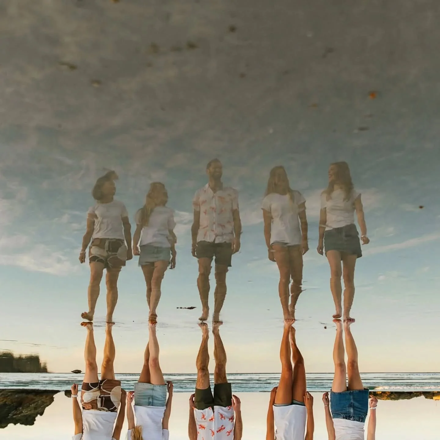 I've not been great at sharing on socials this past year, and not just because i'm time-poor... 

The world is rather grim right now, and it can feel a little tone-deaf and superficial to be sharing happy snaps amidst all the heaviness and turmoil.

