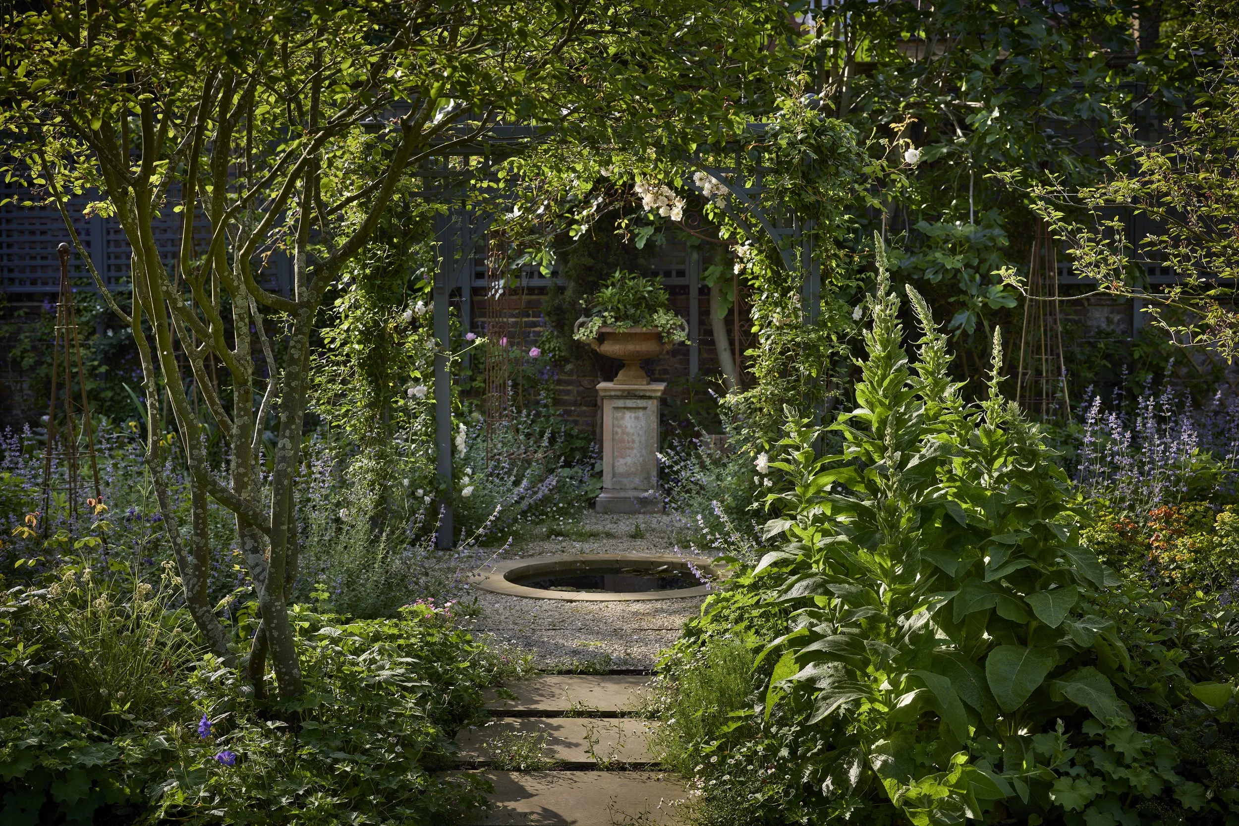 BW-Barnes-Pergola_T1_5282.jpg