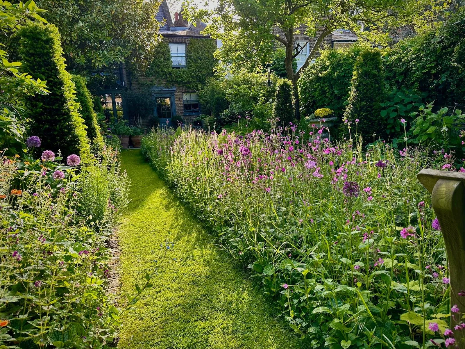 WhatsApp Image 2024-05-18 at 09.52.50.jpeg