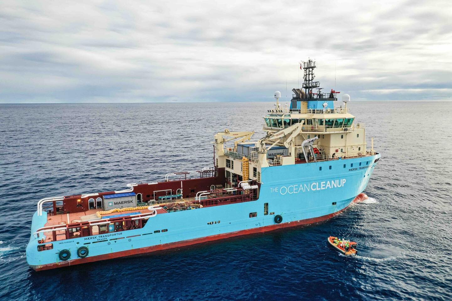 THE OCEAN CLEANUP Project | North Pacific | System001B - Mission 3.

It was an honor to witness The Ocean Cleanup team at work last autumn, and to capture the hard work that went into overcoming the challenges to achieve a successful mission. 
Sept 2