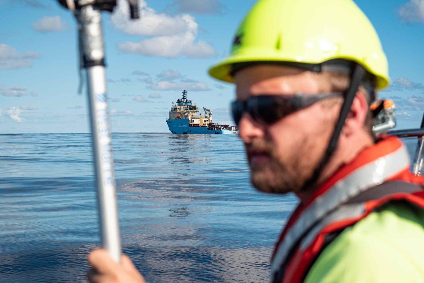 THE OCEAN CLEANUP Project | North Pacific | System001B - Mission 3. .
First impressions of the passive system after our 6 day journey from land.

Sept 2019 @ The Great Pacific Garbage Patch.
.
.
#theoceancleanup #greatpacificgarbagepatch #oceanlife #