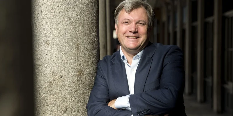 Ed Balls at the National Gallery.jpg