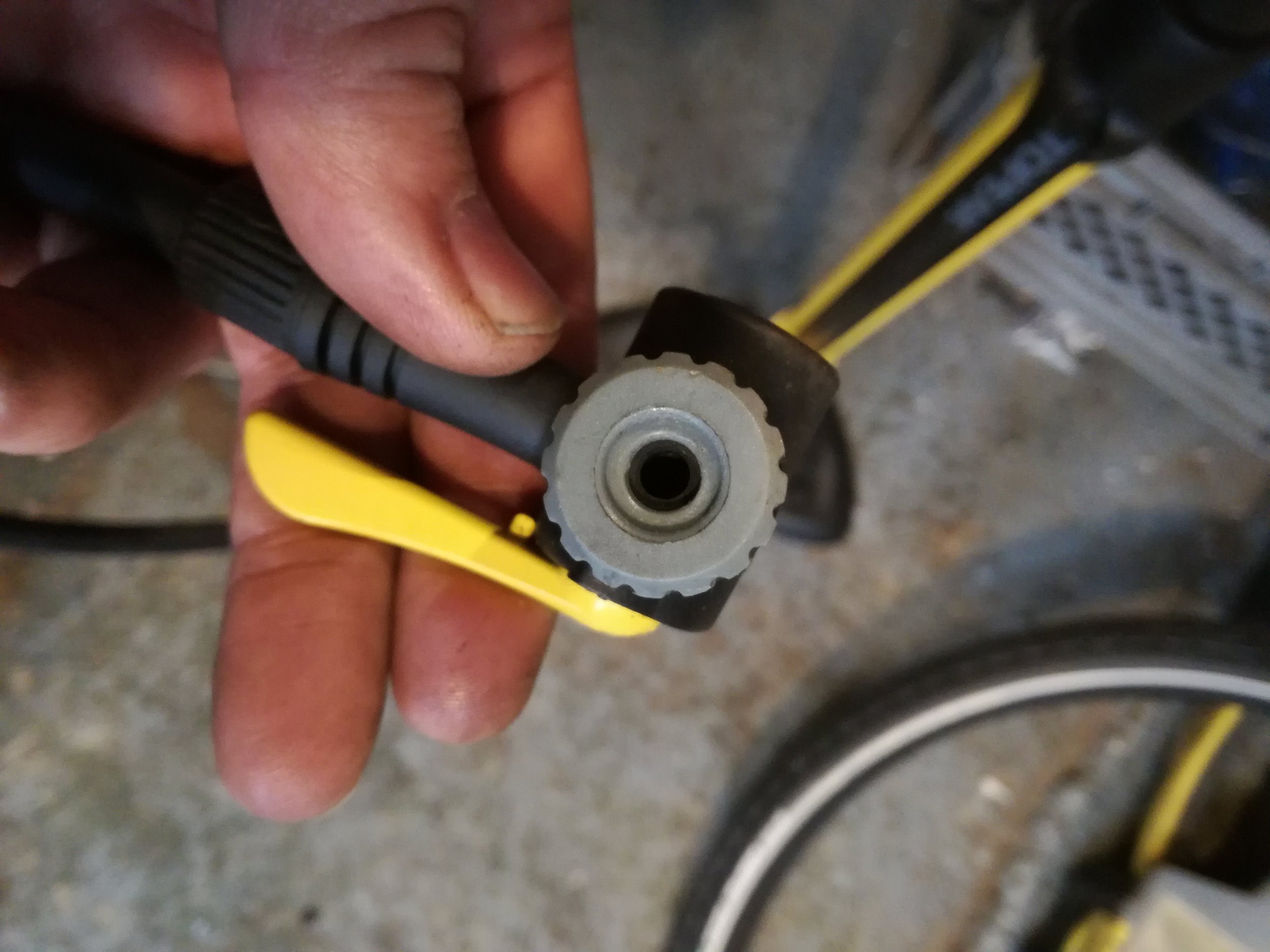 dutch bike valve
