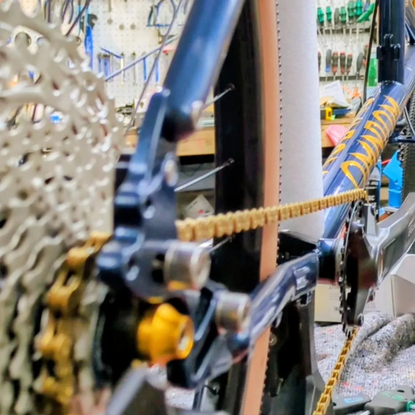 I have a build on..... looking to seeing this one finished ..#omnium #cargov3 #cargobike #reallyusefulbikes