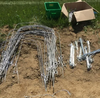 Hoops and grounding stakes.