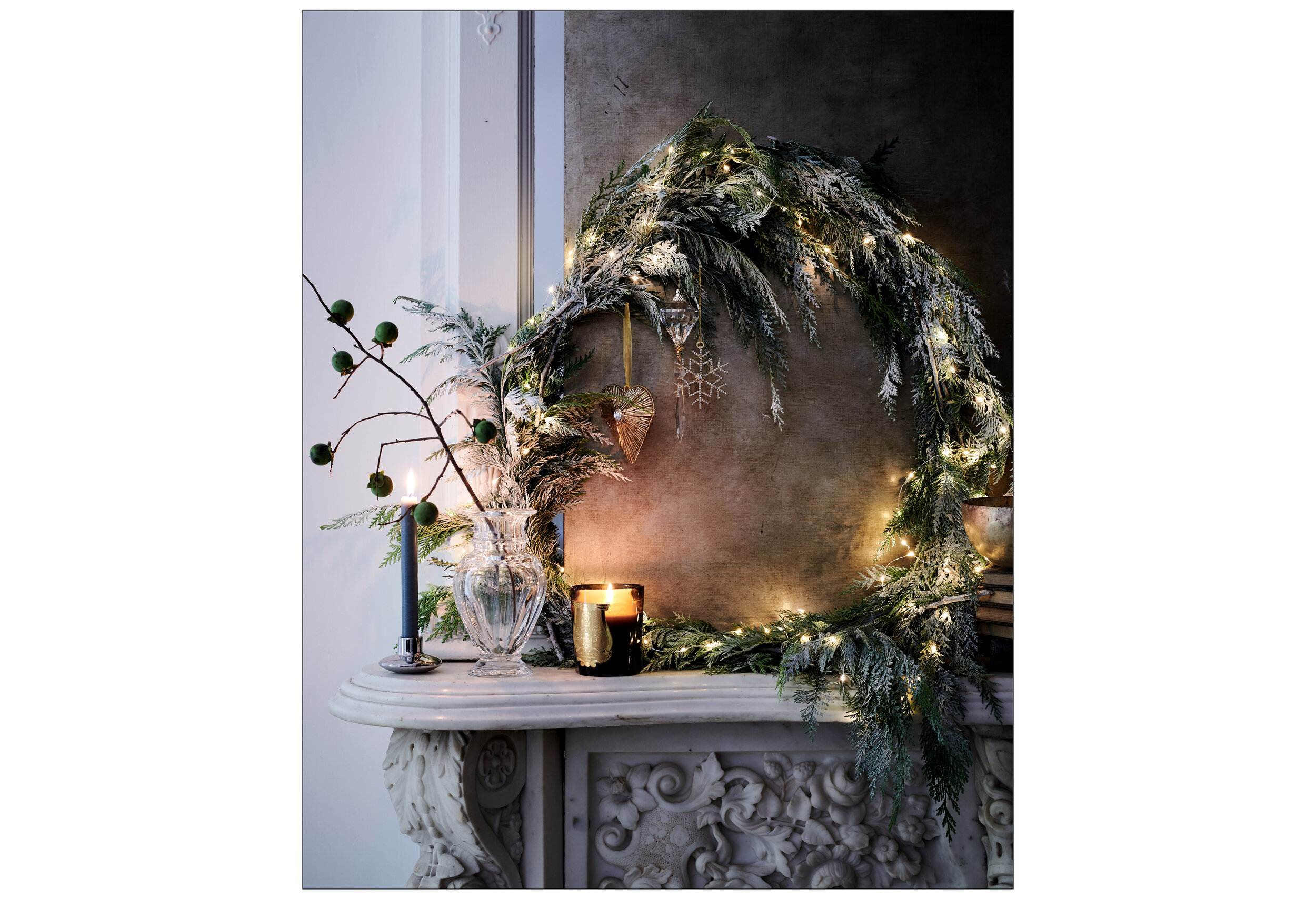   PHOTOS BY  Ditte Isager  STYLING BY  Glen Proebstel 