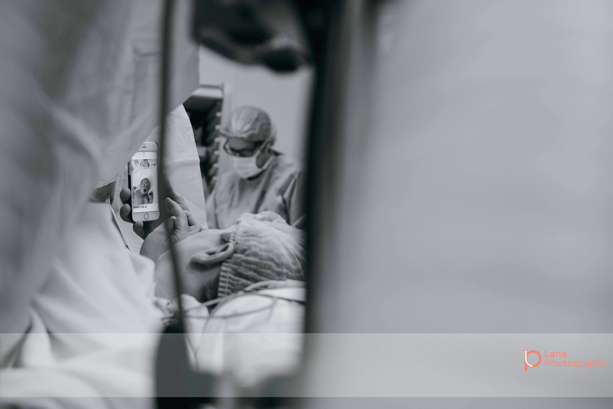Dubai Birth Photographer