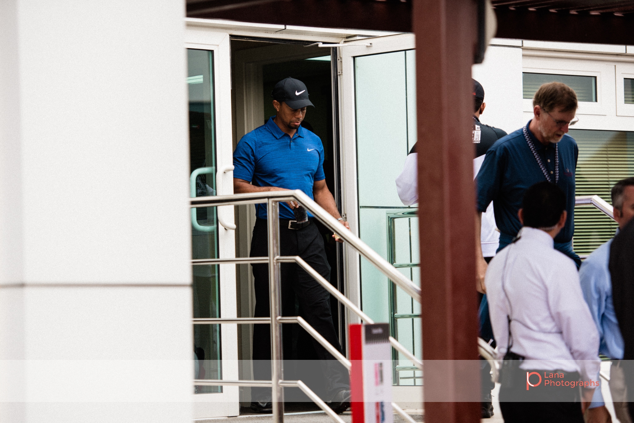  Tiger Woods leaves the organizers office during day 1 of the Omega Dubai Desert Classic in February 2017 