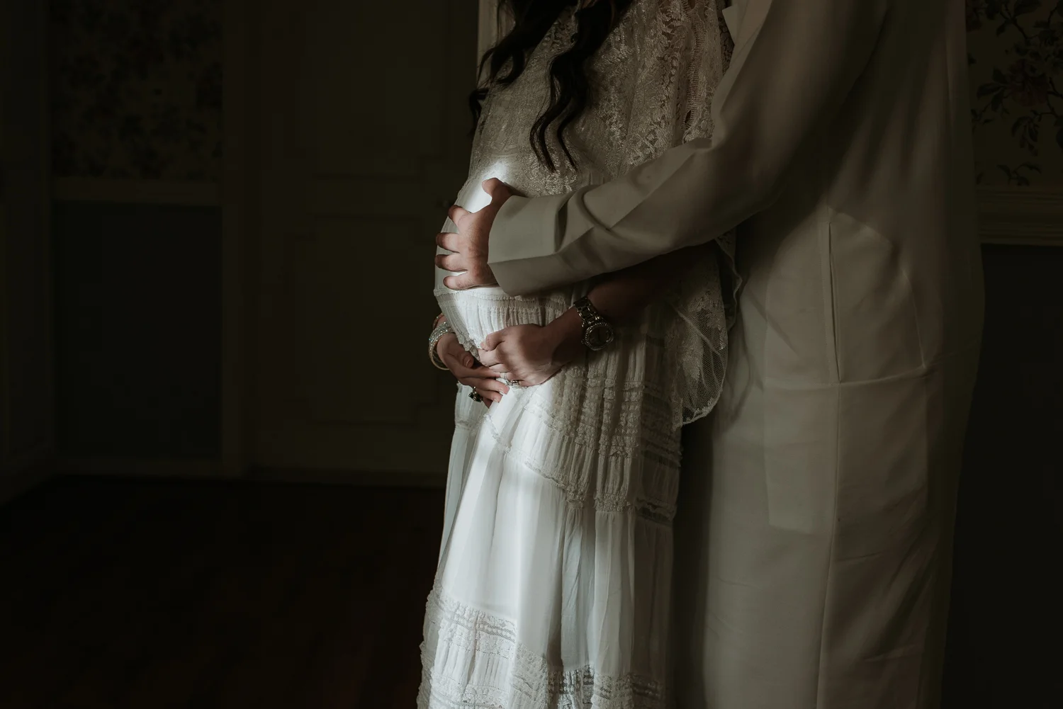 Lana-Photographs-Dubai-Maternity-Photography-Dubai-Family-Photographer-08.jpg