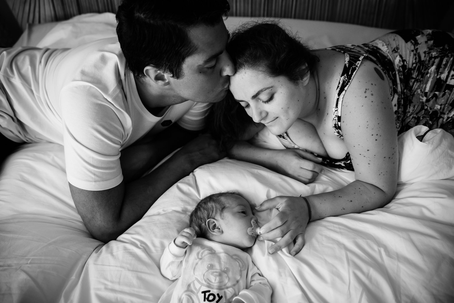 Lana-Photographs-Dubai--Chicago-Newborn-Photographer-Dana-PSLR-51.jpg