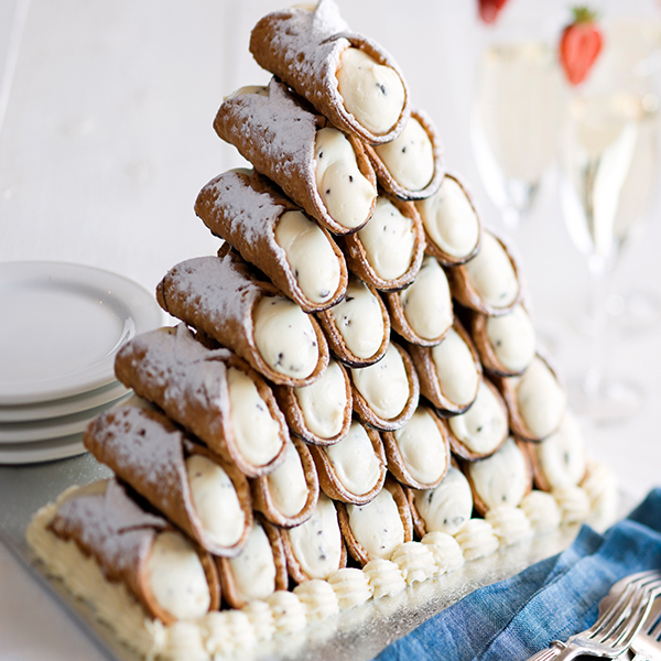 Wedding-cannolis.jpg