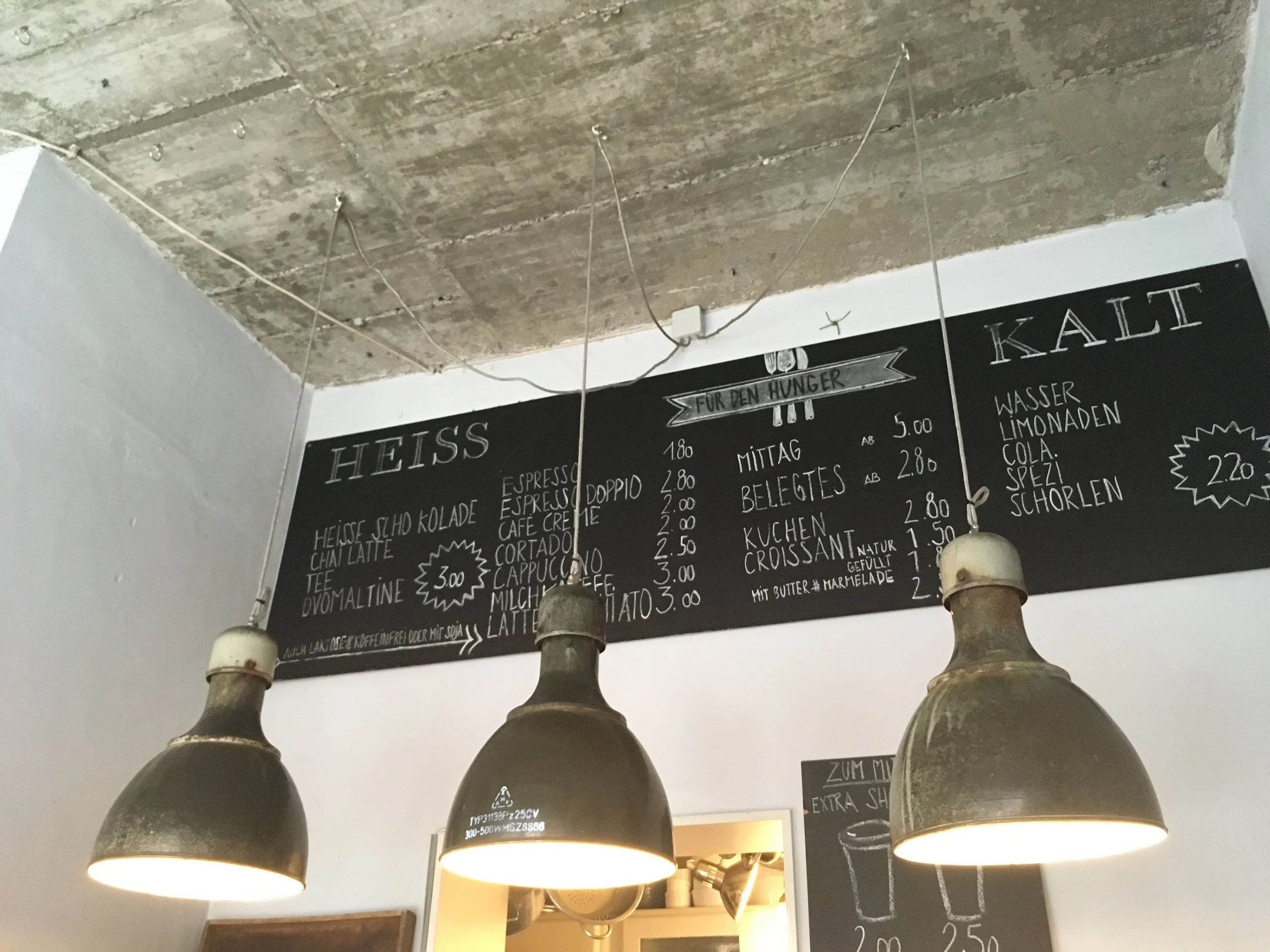 CAFÉ Wenn Henry Hunger bekommt Henry hat Hunger