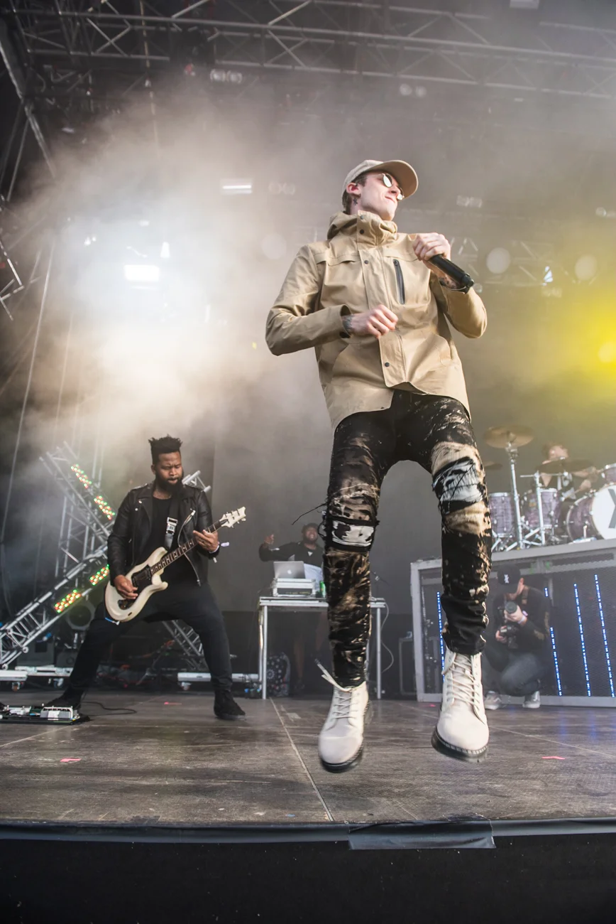 MachineGunKelly-6.jpg