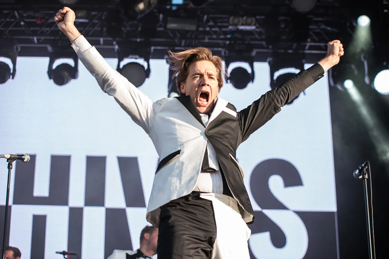 TheHives-3.jpg