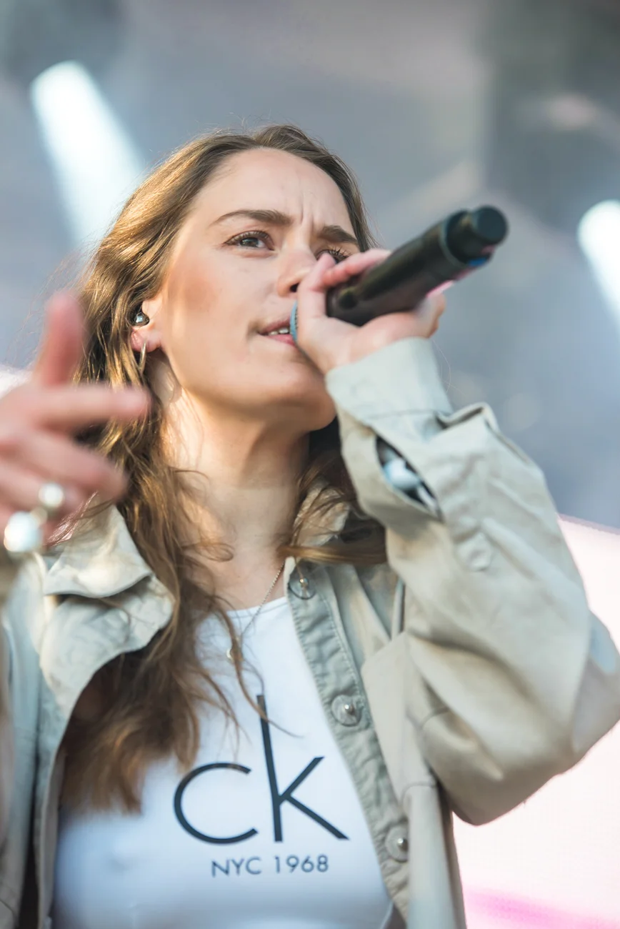 AnnaOfTheNorth-3.jpg