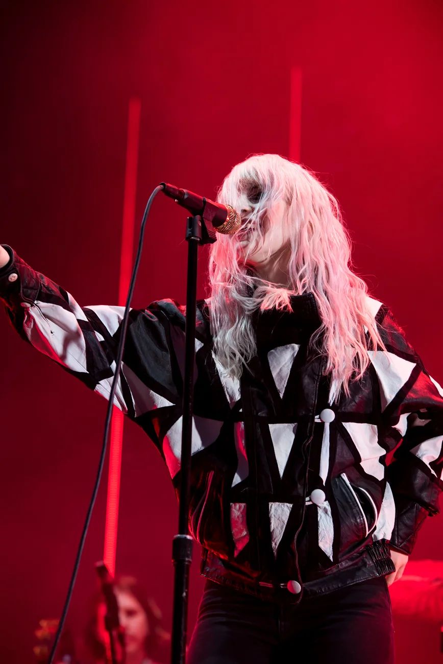 Paramore-2.jpg