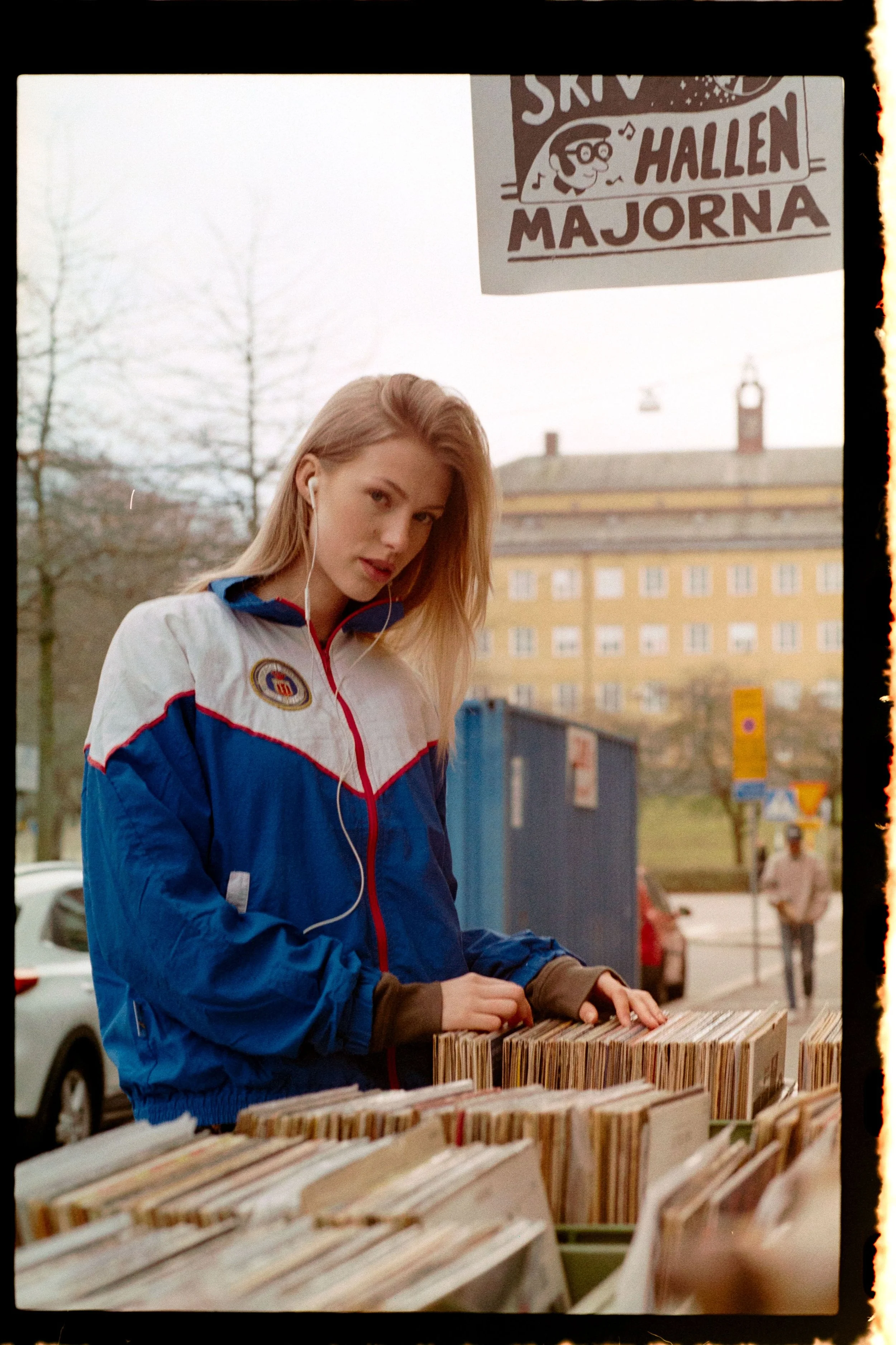 11-emma-a-main-book-up-north-model-management-ab.jpg