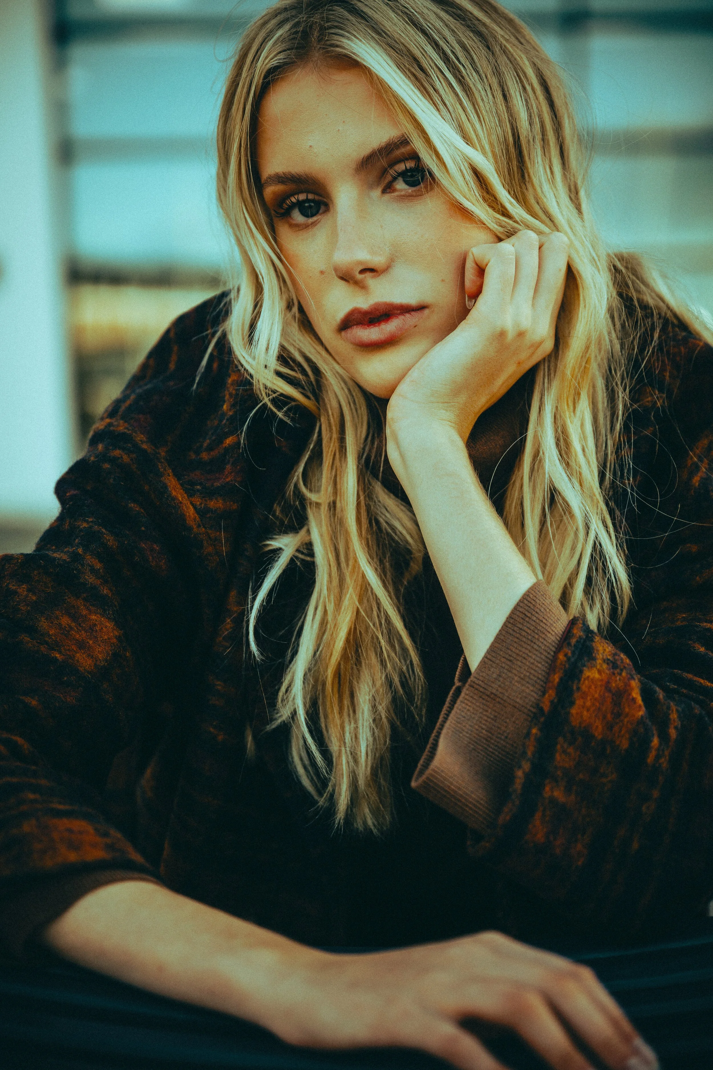 12-emma-a-main-book-up-north-model-management-ab.jpg