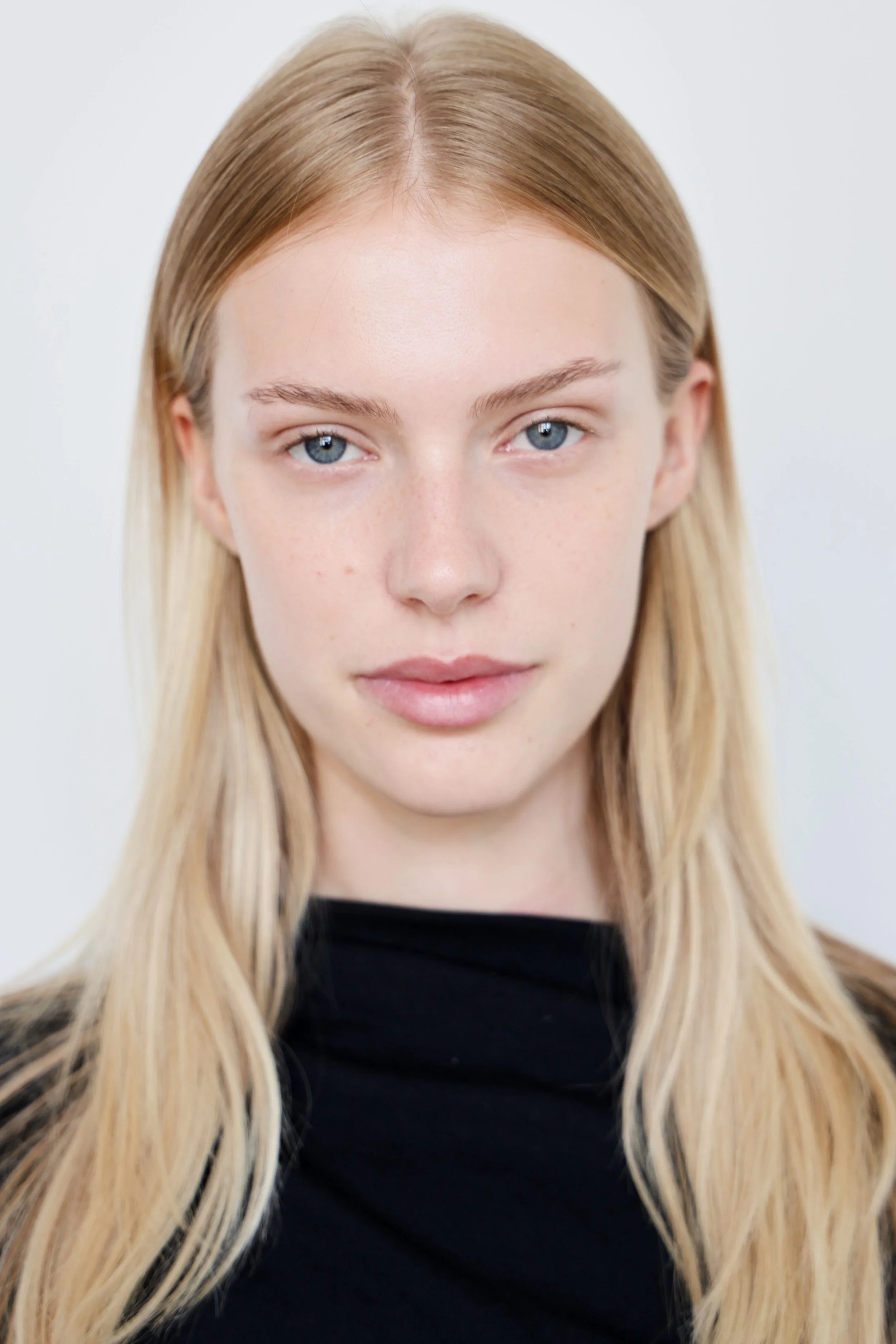 1-emma-a-digitals-up-north-model-management-ab.jpg